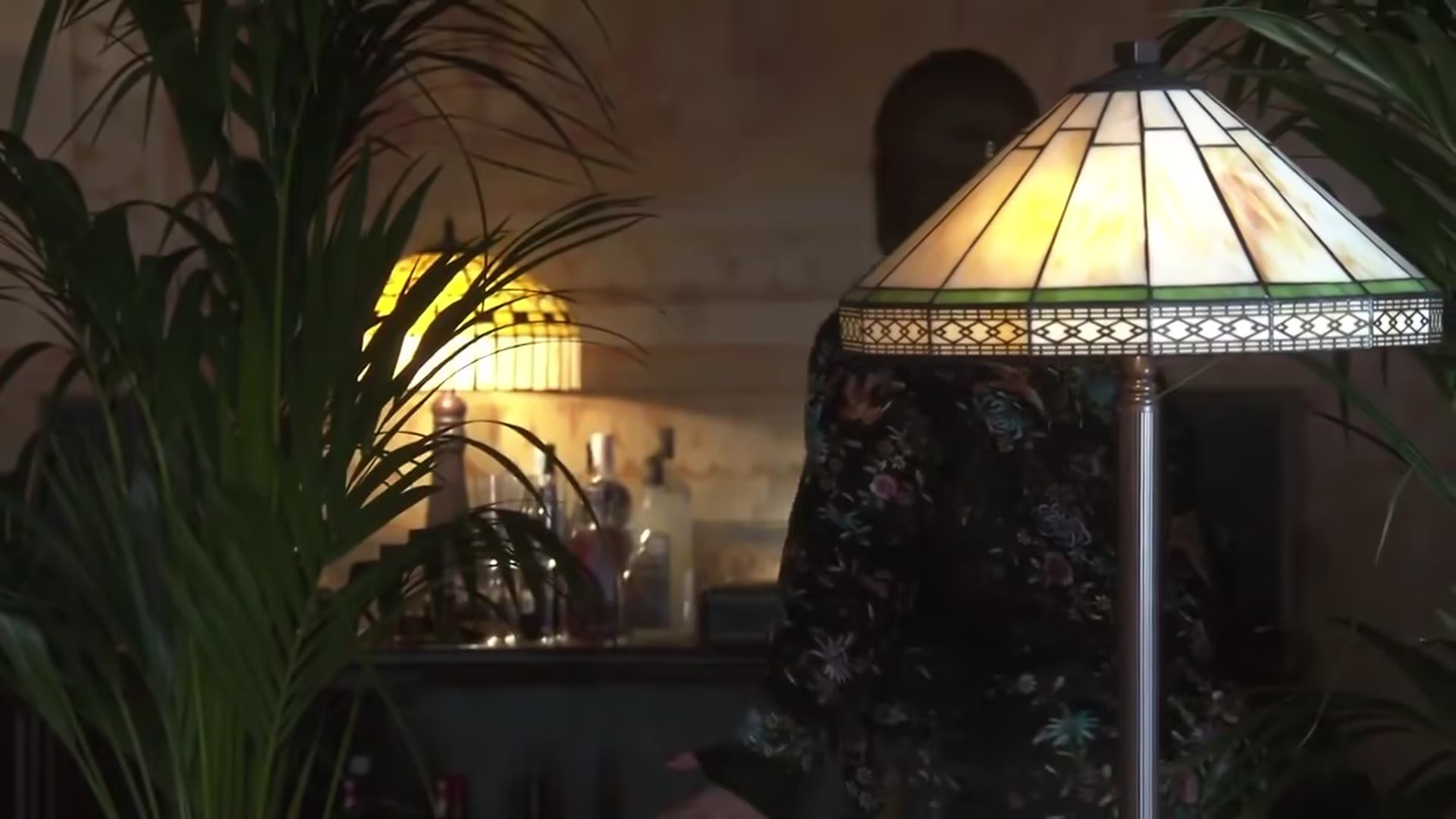 Ana Risueño in Los misterios de Laura s01e03 (TV Series 2009–2014)